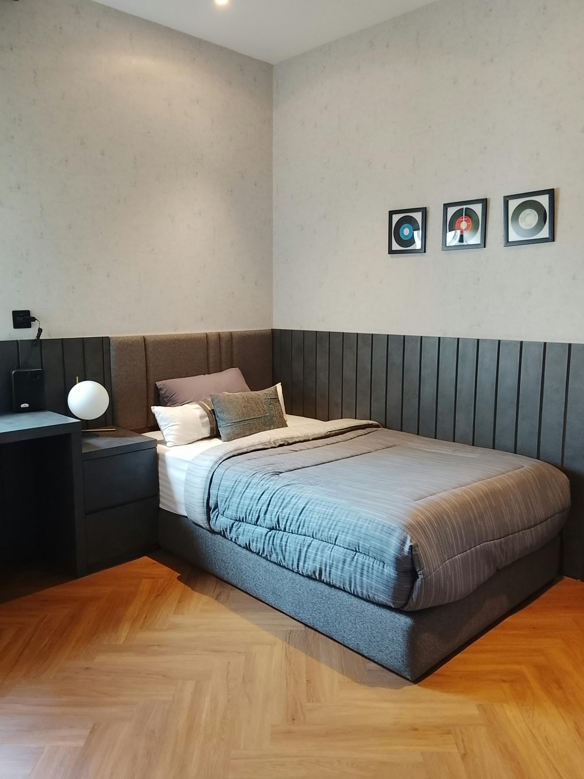 Petite chambre optimisation espace confort