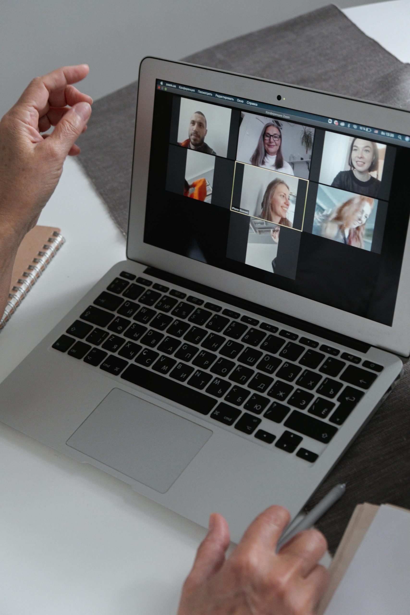 Maintenir une relation à distance avec une connexion forte